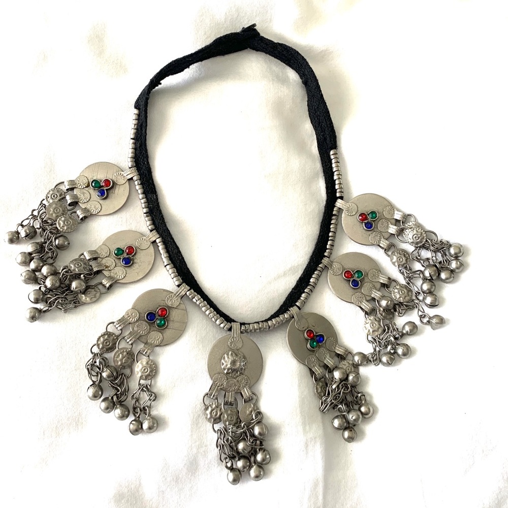 Necklace that jingles